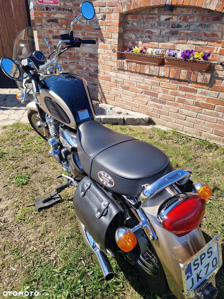 Triumph Thunderbird - 4