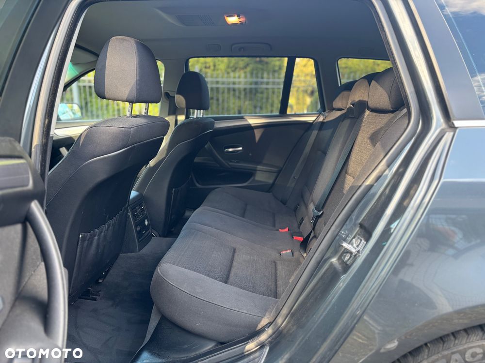 BMW Seria 5 523i Edition Exclusive - 9