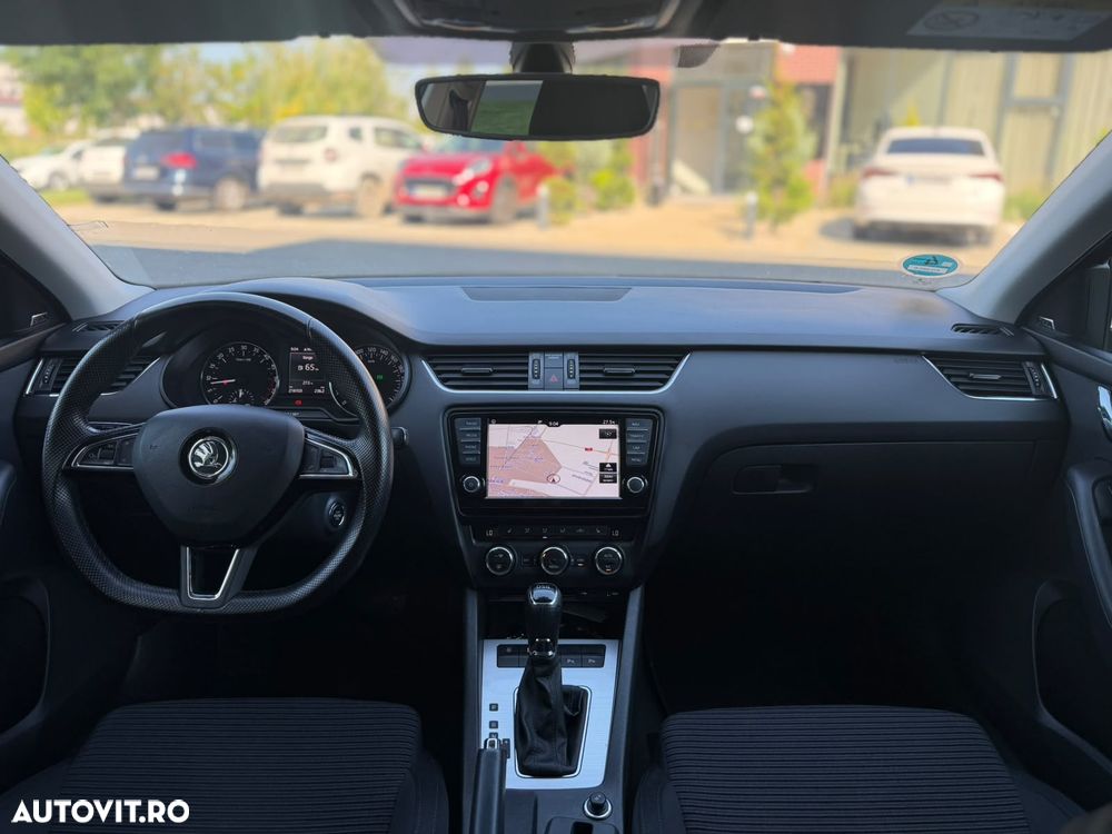 Skoda Octavia 1.6 TDI DSG Ambition - 12
