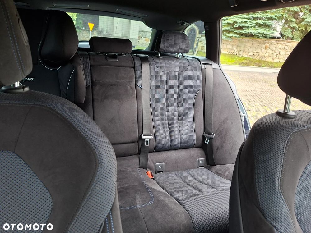 BMW Seria 5 520d M Sport - 24