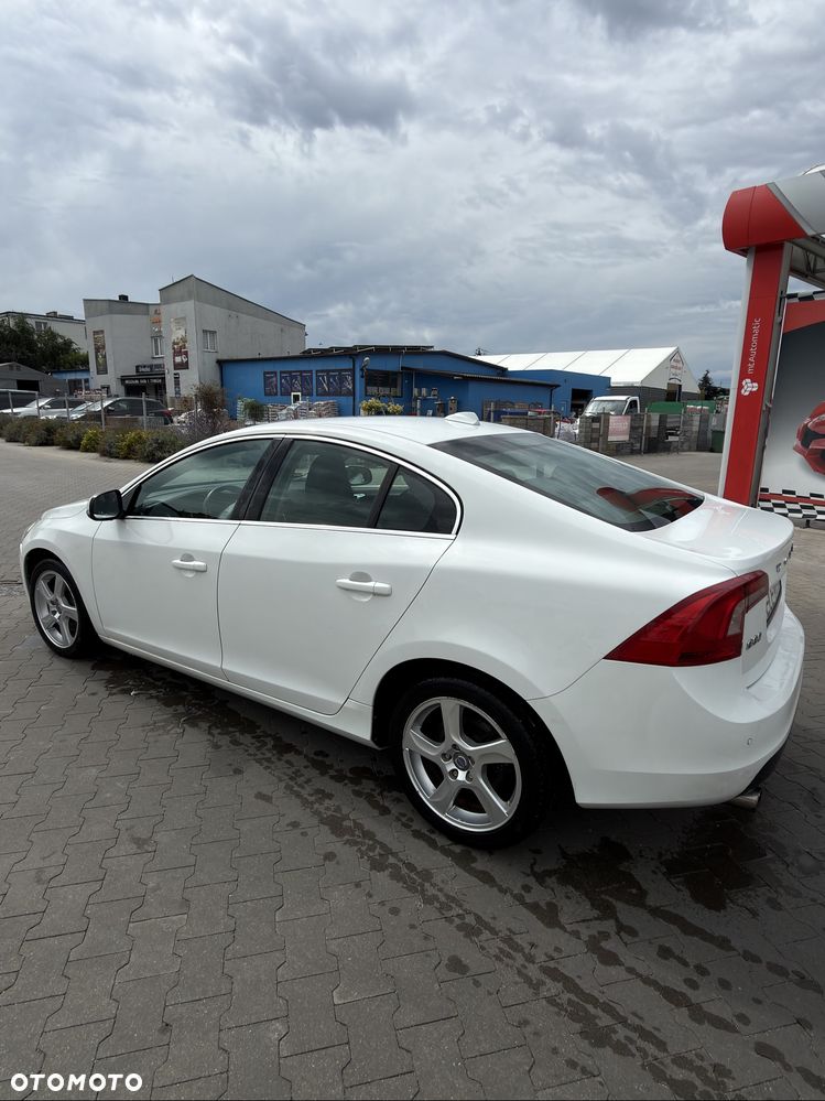 Volvo S60 - 8