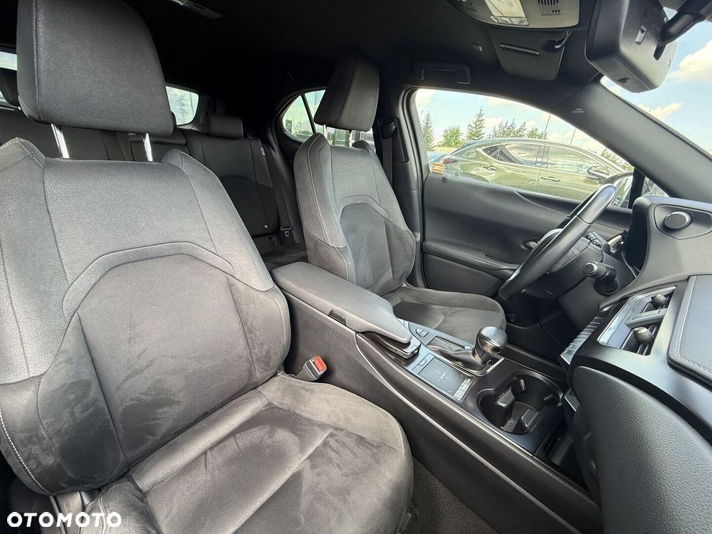 Lexus UX 250h GPF Business Edition 2WD - 9