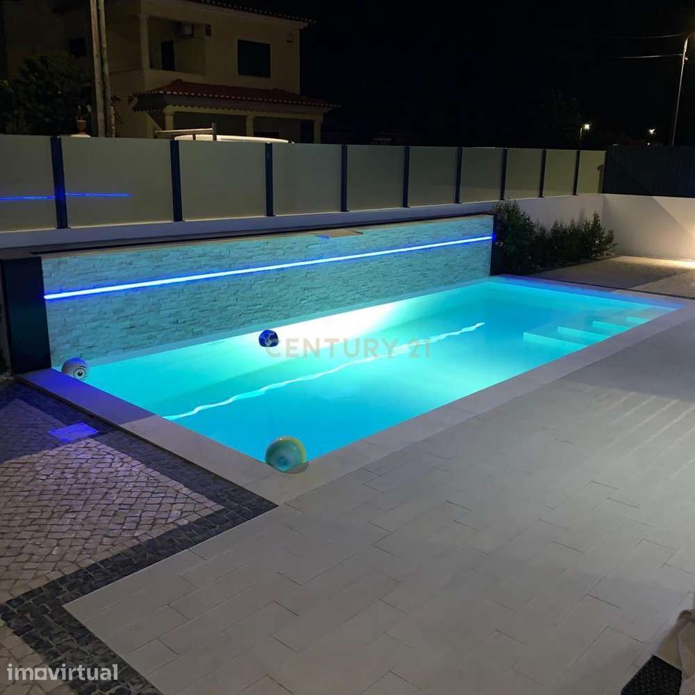 LUXUOSA MORADIA T4 NA AROEIRA - Grande imagem: 5/46