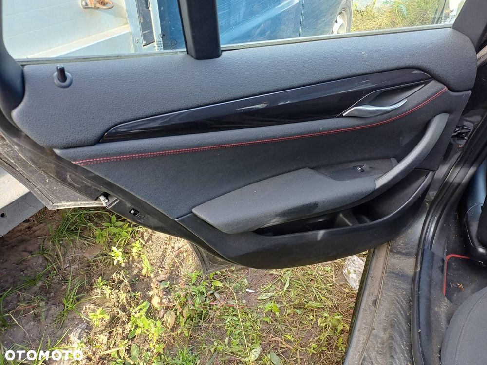 DRZWI KOMPLETNE LEWY TYŁ BMW X1 E84 B39 - 6