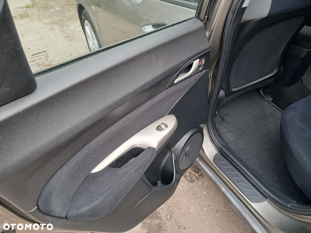 Honda Civic 1.4 Comfort - 8