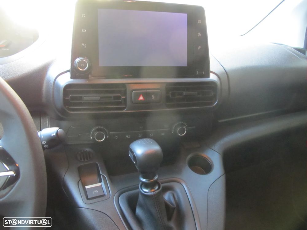Peugeot Partner premium - 9