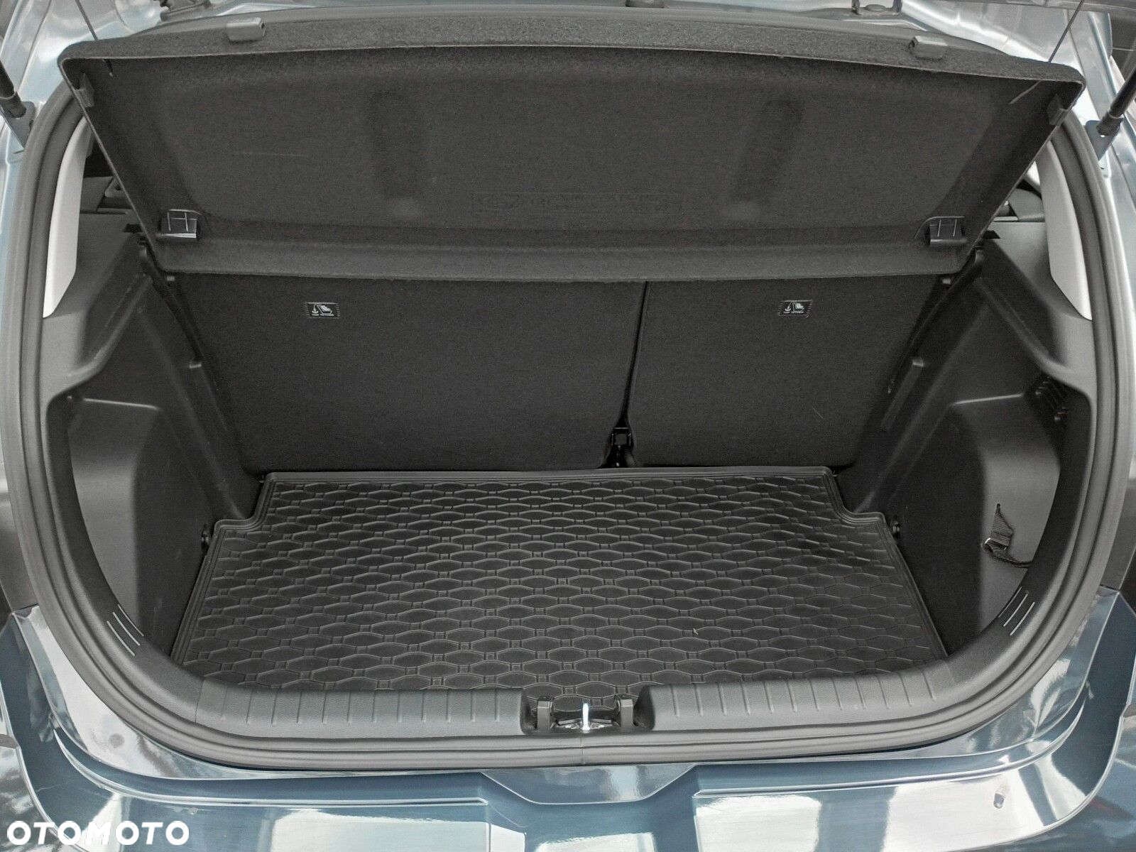 Hyundai i20 - 13