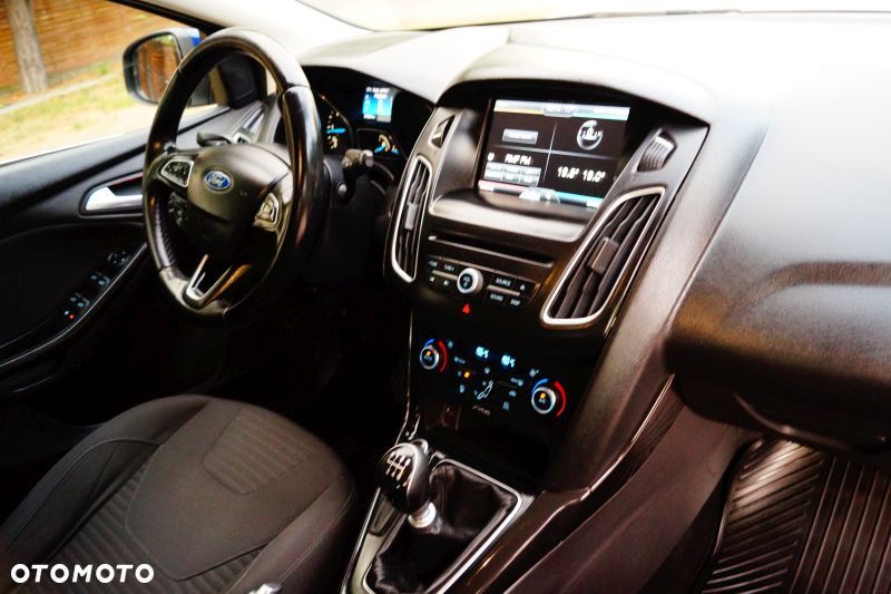 Ford Focus - 20