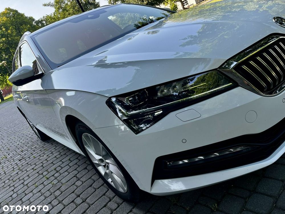 Skoda Superb 2.0 TDI SCR Ambition DSG - 14