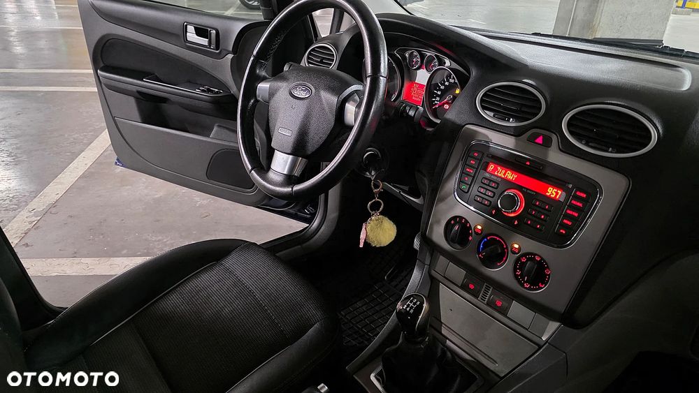 Ford Focus 1.6 TDCi Ghia - 29
