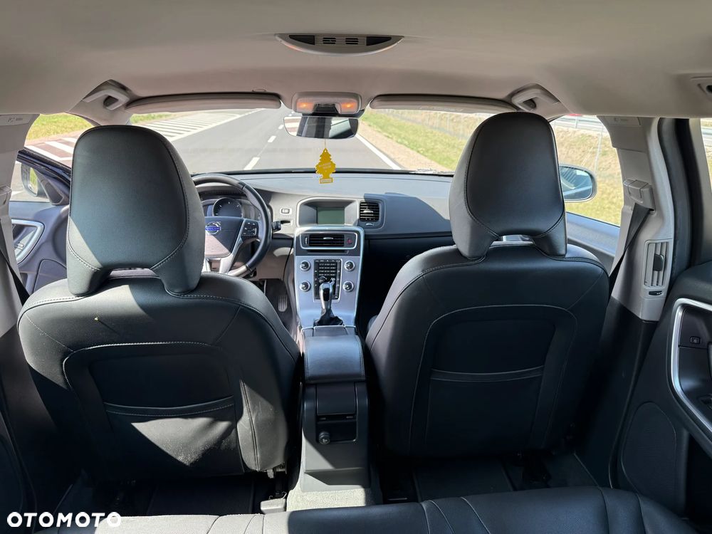 Volvo V60 D3 Drive-E Summum - 10