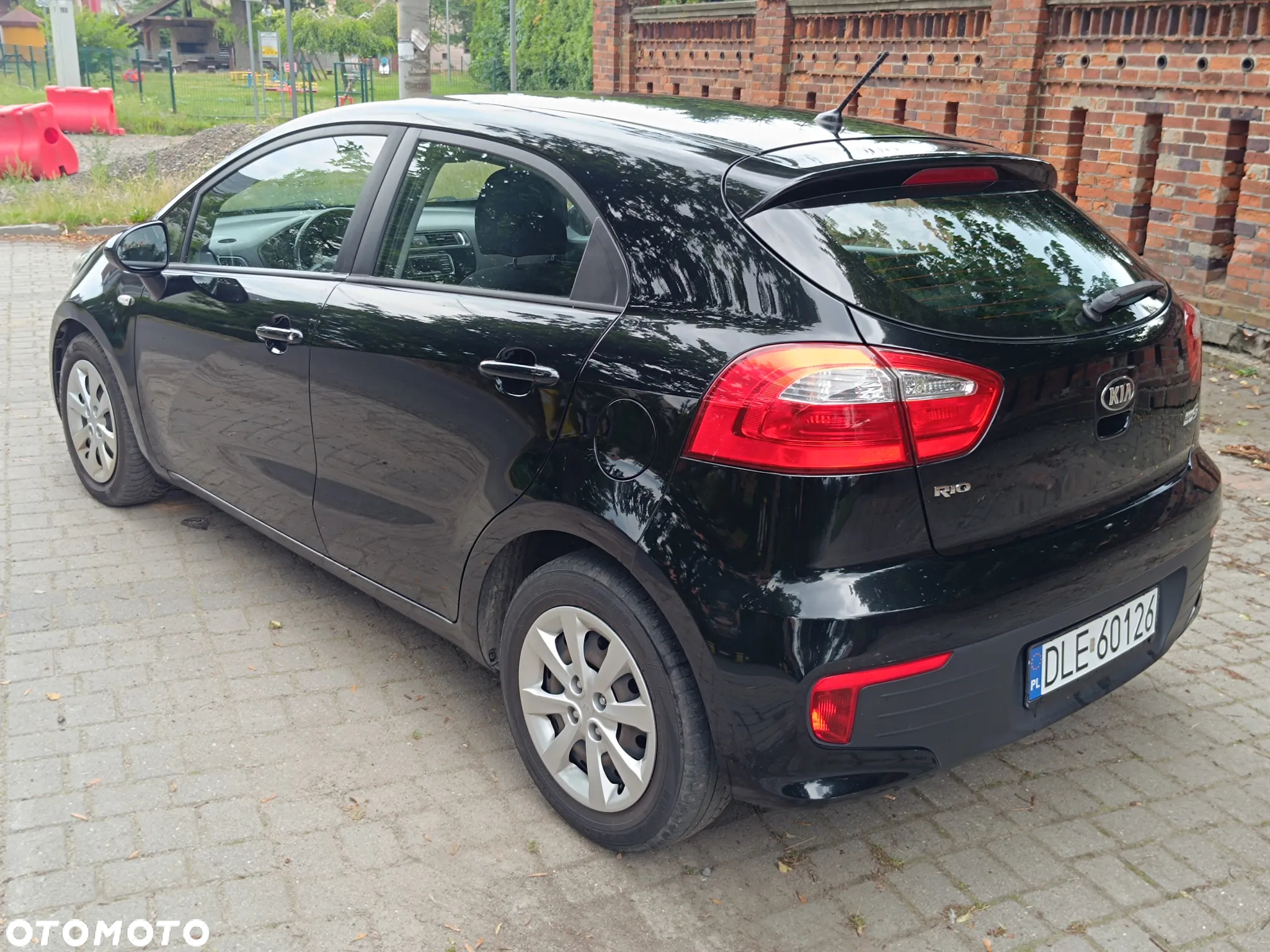 Kia Rio 1.2 Attract - 4