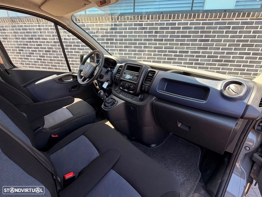 Opel Vivaro 1.6 CDTi 3L IVA Dedutivel - 11