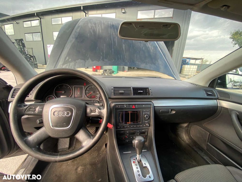 Dezmembrez Audi A4 B7 2006 break 2.0 - 5