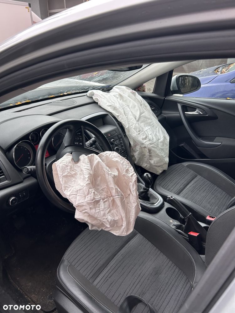 Opel Astra - 11