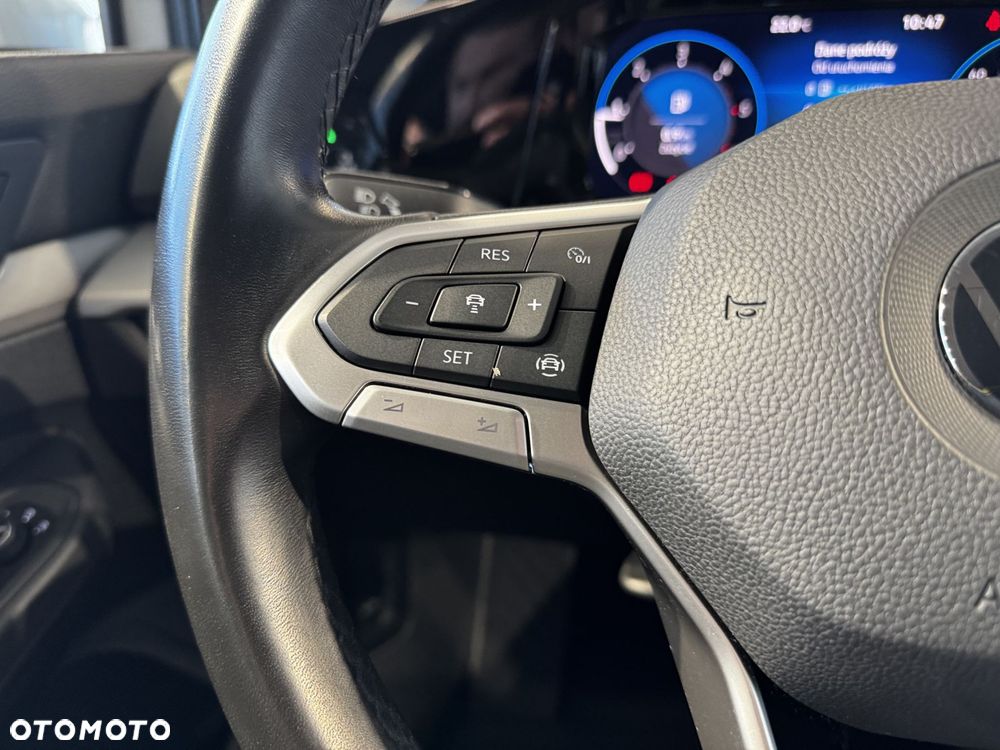 Volkswagen Golf - 16