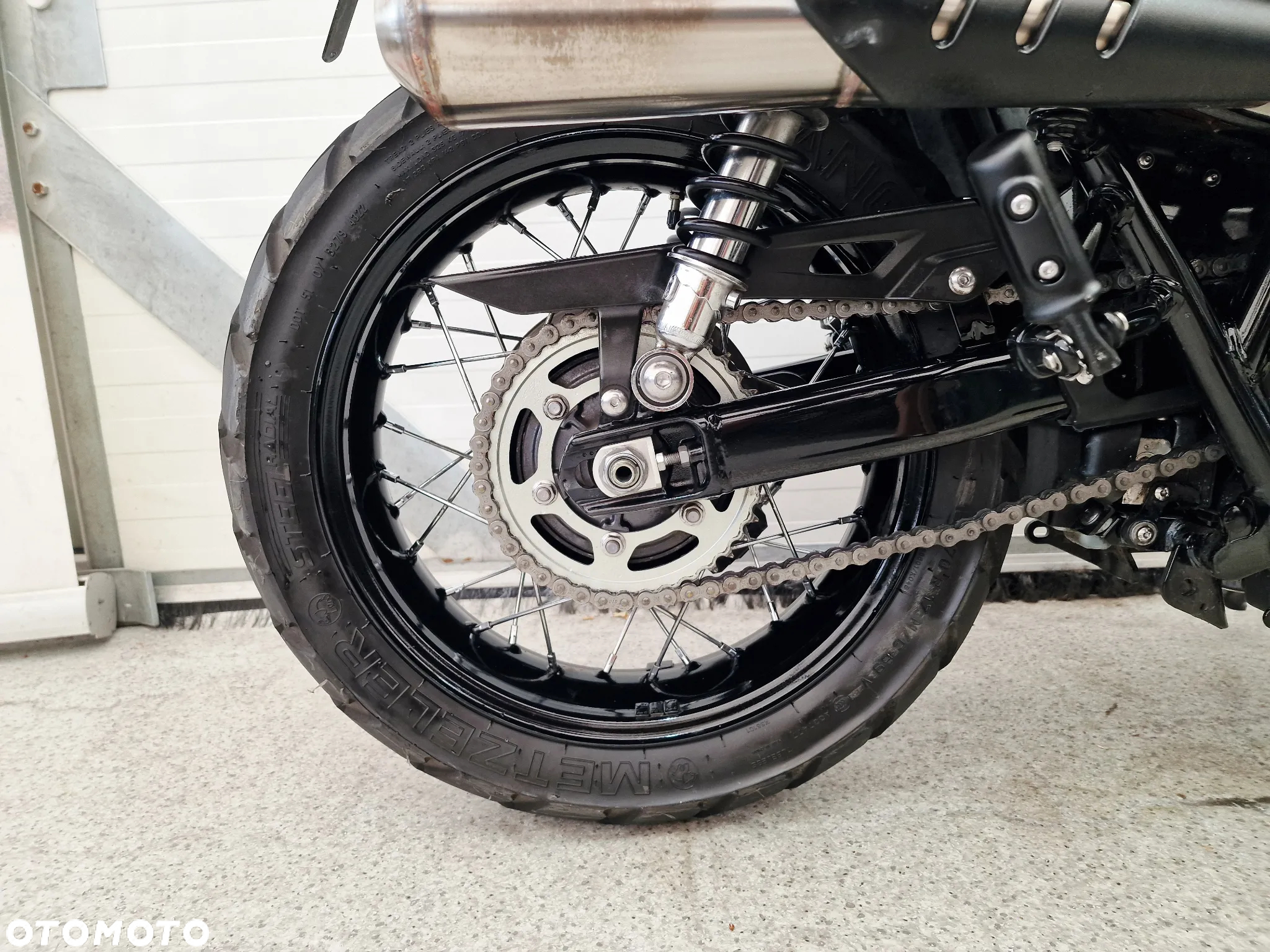 Triumph Scrambler - 13