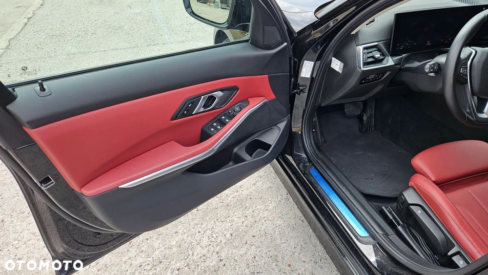 BMW Seria 3 318i - 18