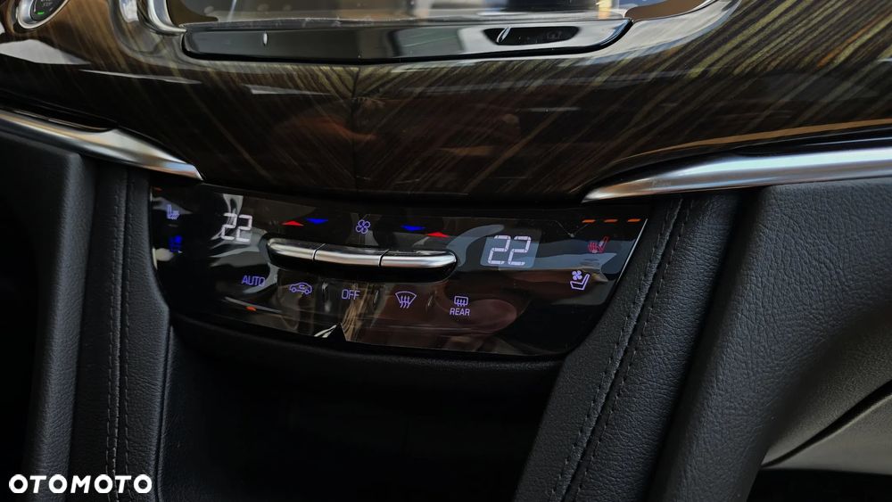 Cadillac XT6 - 32