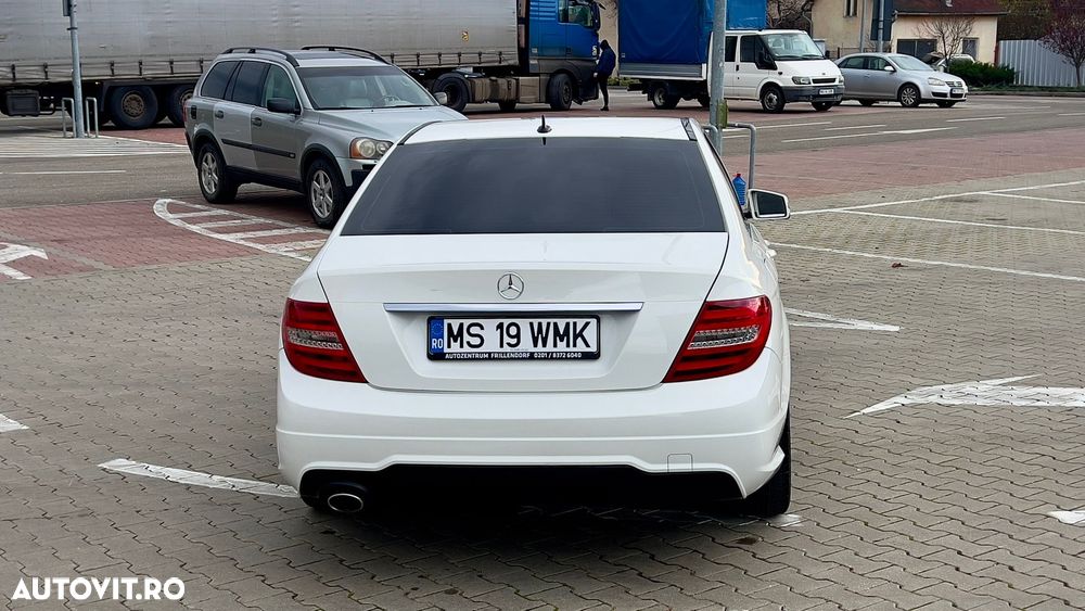 Mercedes-Benz C - 5