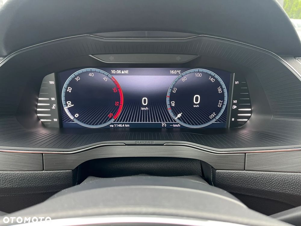 Skoda Superb 2.0 TDI SCR Style - 30