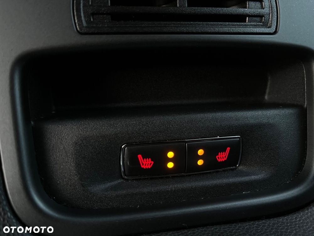 Ford Fiesta 1.0 EcoBoost Start-Stop Champions Edition - 20