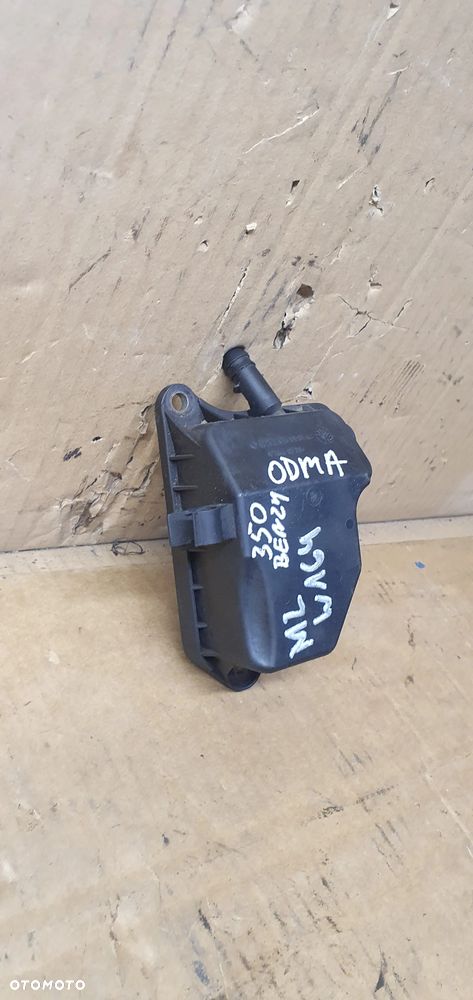 Odma separator oleju Mercedes ML W164 3.5 CDI A2720160134 - 3