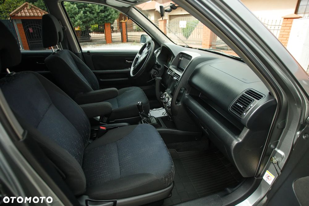 Honda CR-V 2.0i Executive - 29