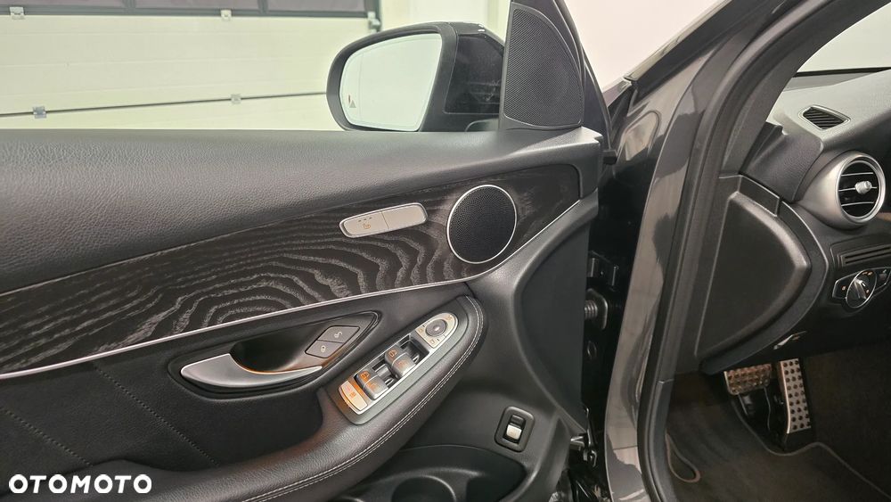 Mercedes-Benz GLC 300 de 4Matic 9G-TRONIC AMG Line Plus - 14
