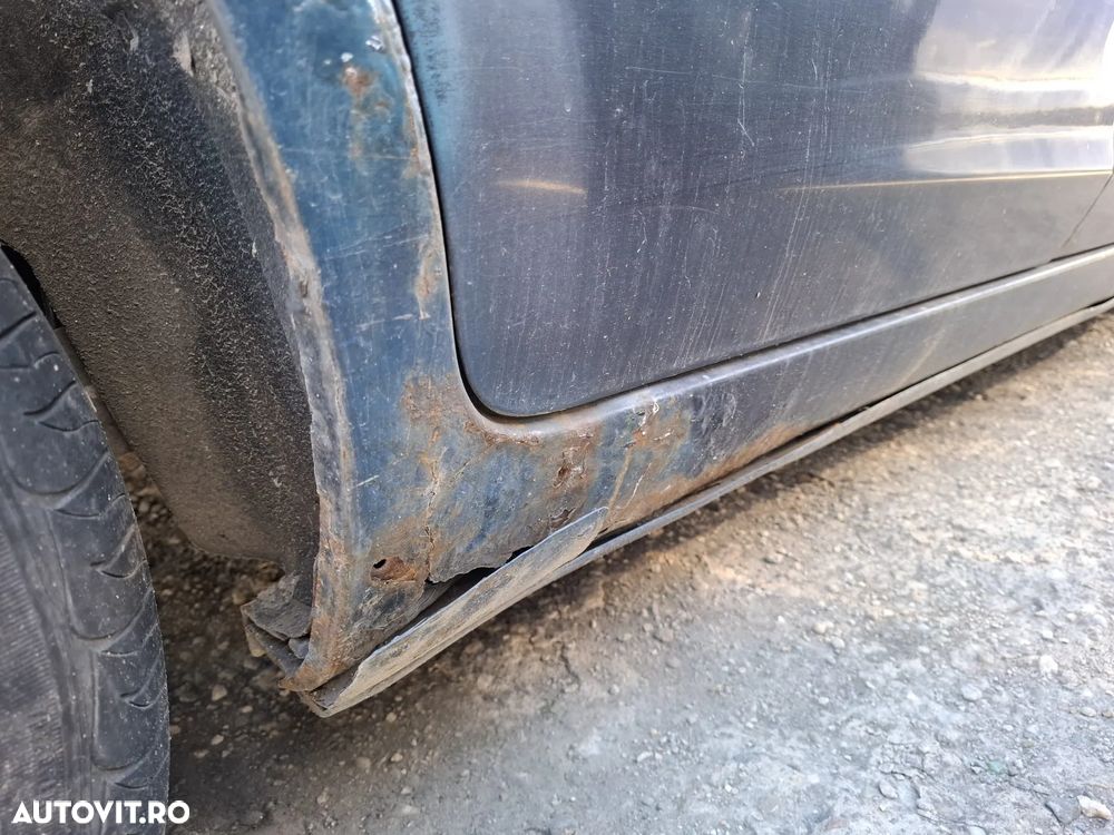 Ford Focus 1.6i Trend - 15