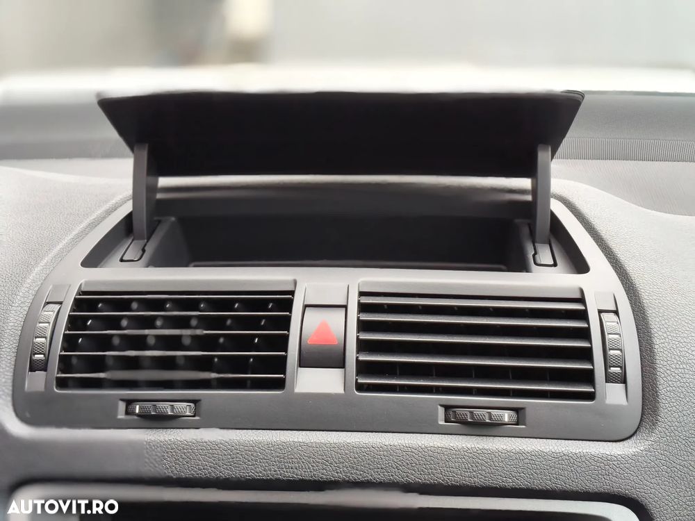 Skoda Octavia 1.6 TDI DPF DSG Classic - 30