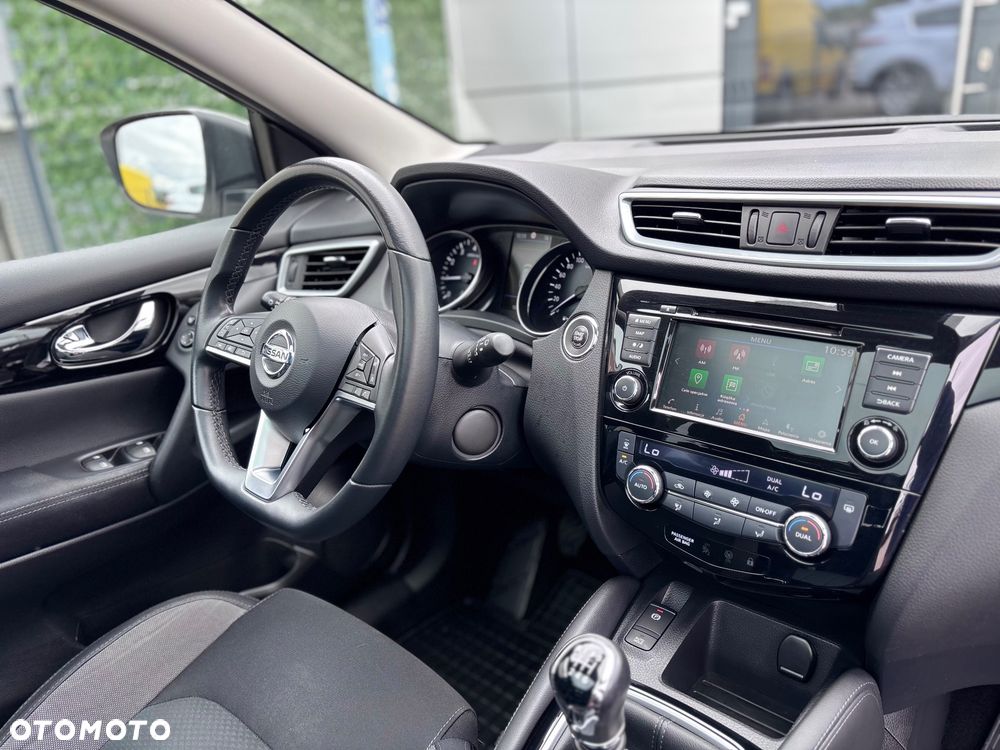 Nissan Qashqai 1.3 DIG-T N-Connecta - 16
