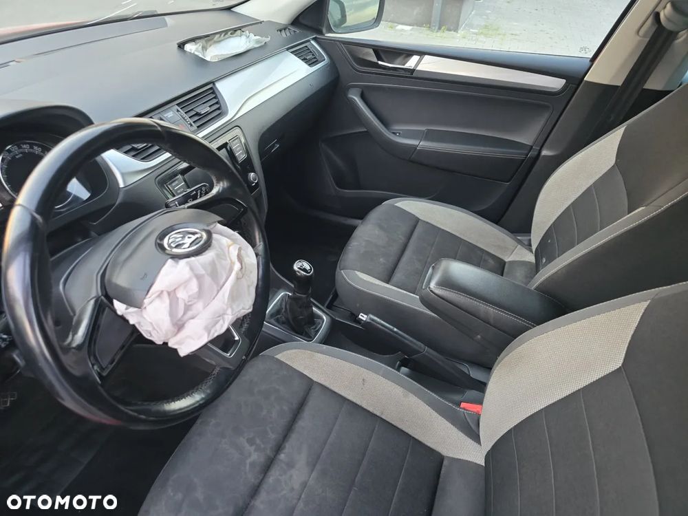 Skoda RAPID 1.6 TDI DPF Ambition - 17