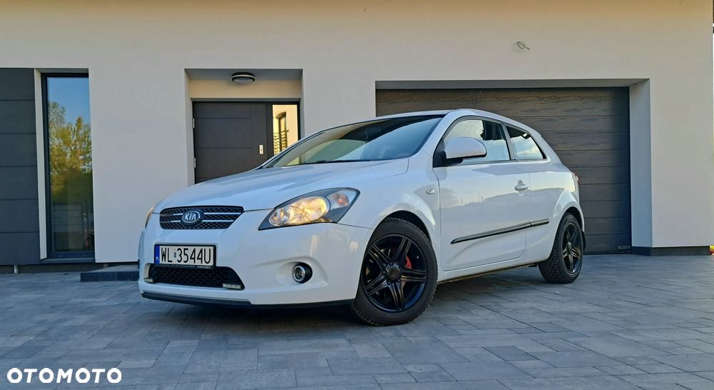 Kia Ceed - 3