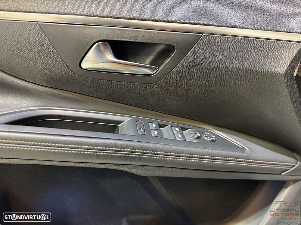 Peugeot 5008 1.2 PureTech GT Line EAT8 - 18