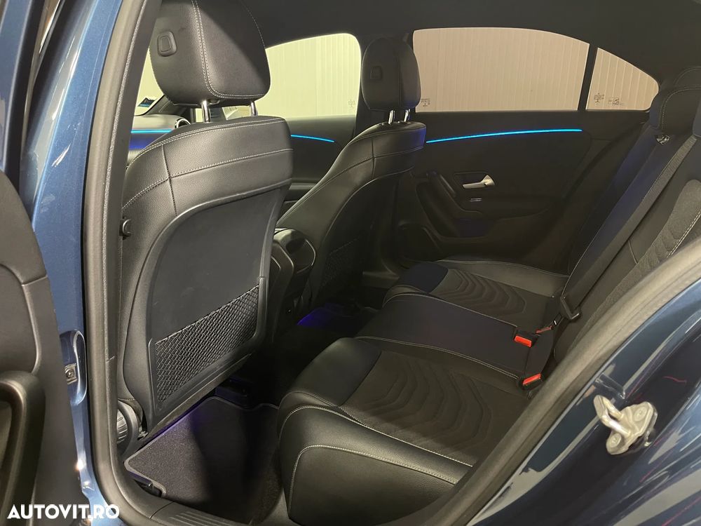 Mercedes-Benz A 180 d 8G-DCT - 11