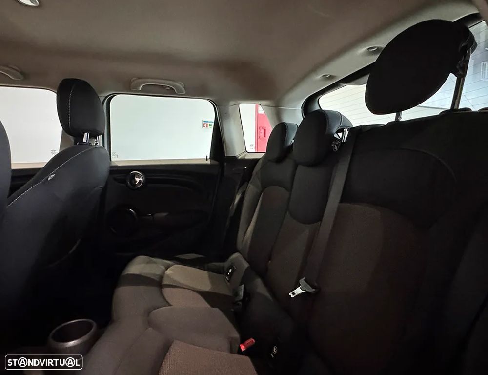 MINI 5 Portas One D - 11