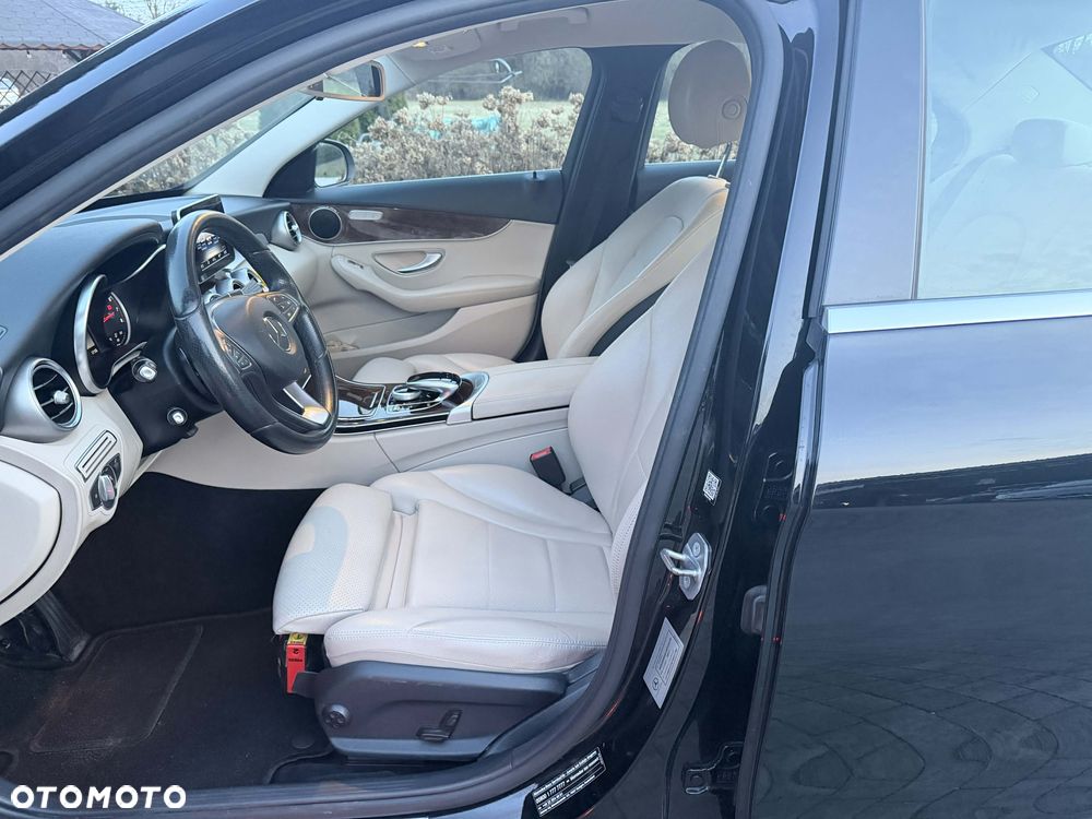 Mercedes-Benz Klasa C 200 4-Matic 9G-TRONIC - 13