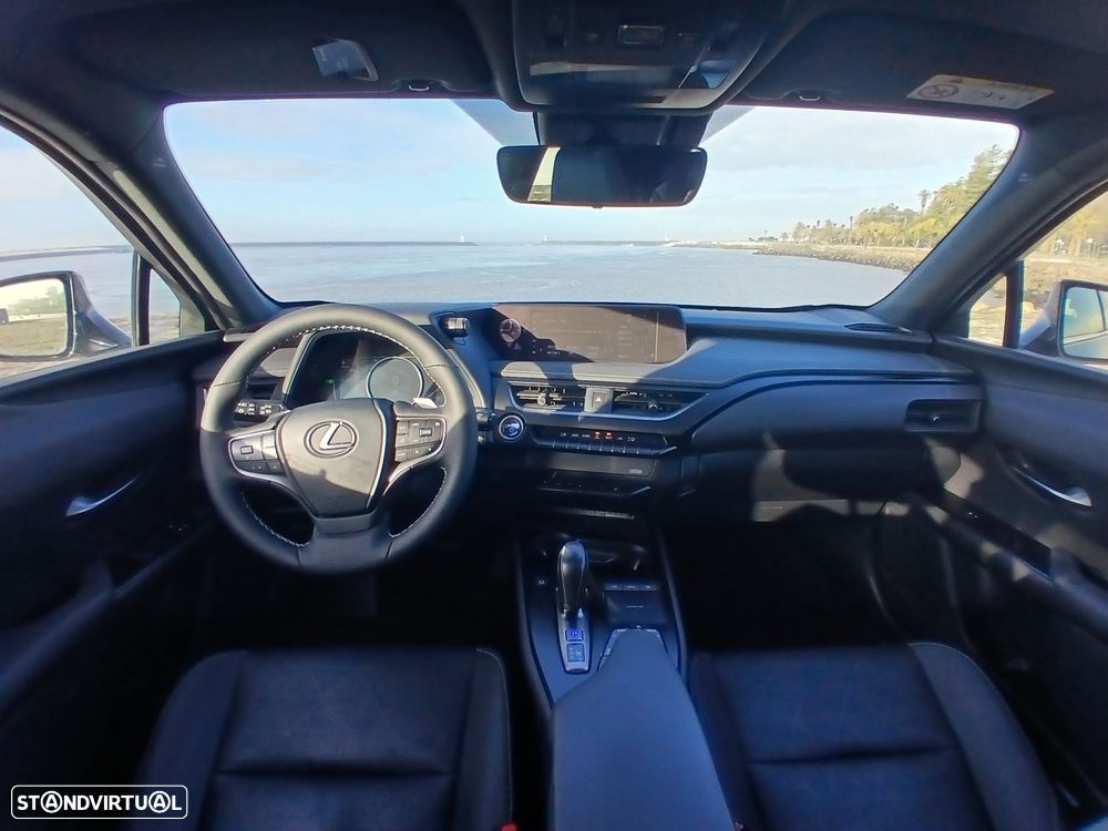 Lexus UX 300e Luxury+TAE+JLL18 - 10