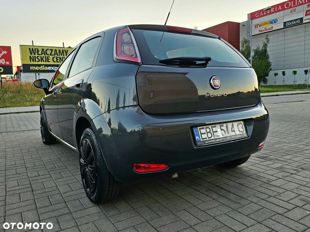 Fiat Punto 2012 ver-1-4-easy-s-s - 23