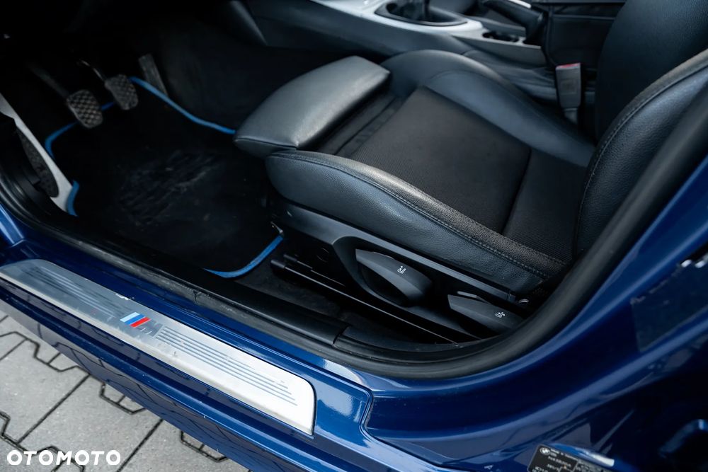 BMW Seria 1 120i Edition Sport - 17