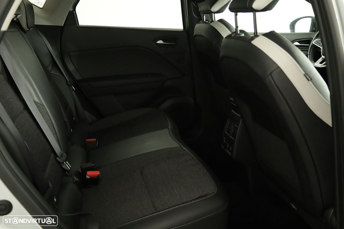 Renault Captur 1.0 TCe Techno Bi-Fuel - 25