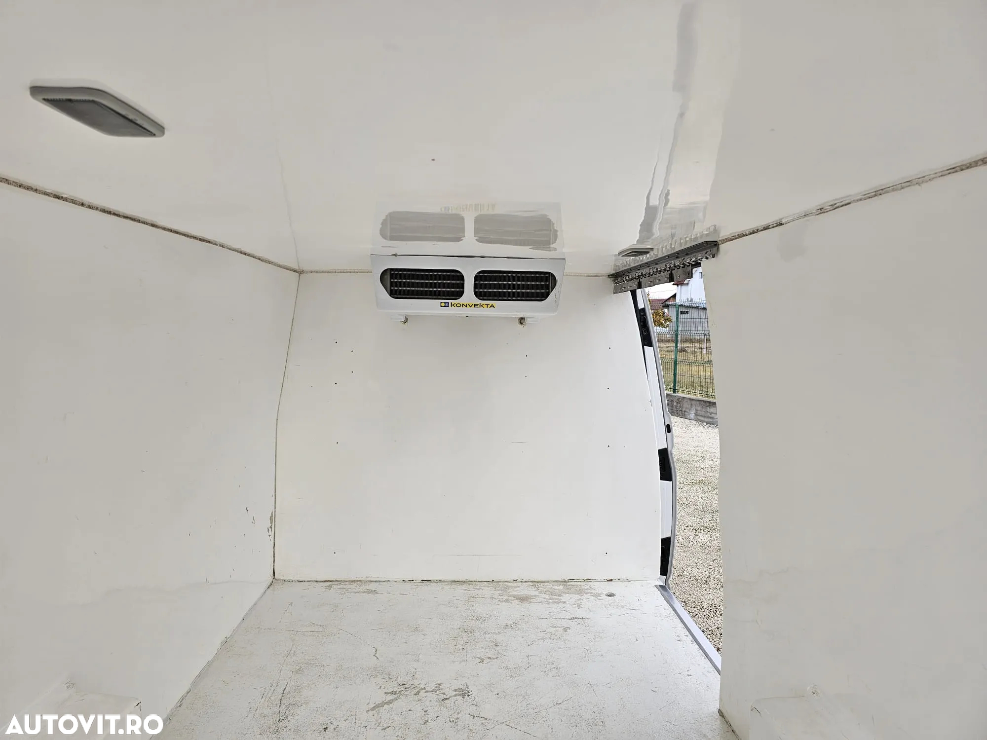 Volkswagen Transporter T6 - MAXI - FRIGORIFIC - 12