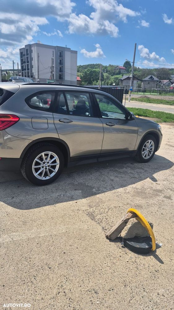 BMW X1 sDrive18i Advantage - 9