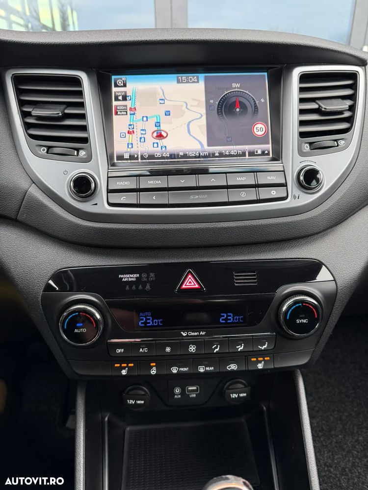 Hyundai Tucson blue 1.7 CRDi 2WD Style - 30