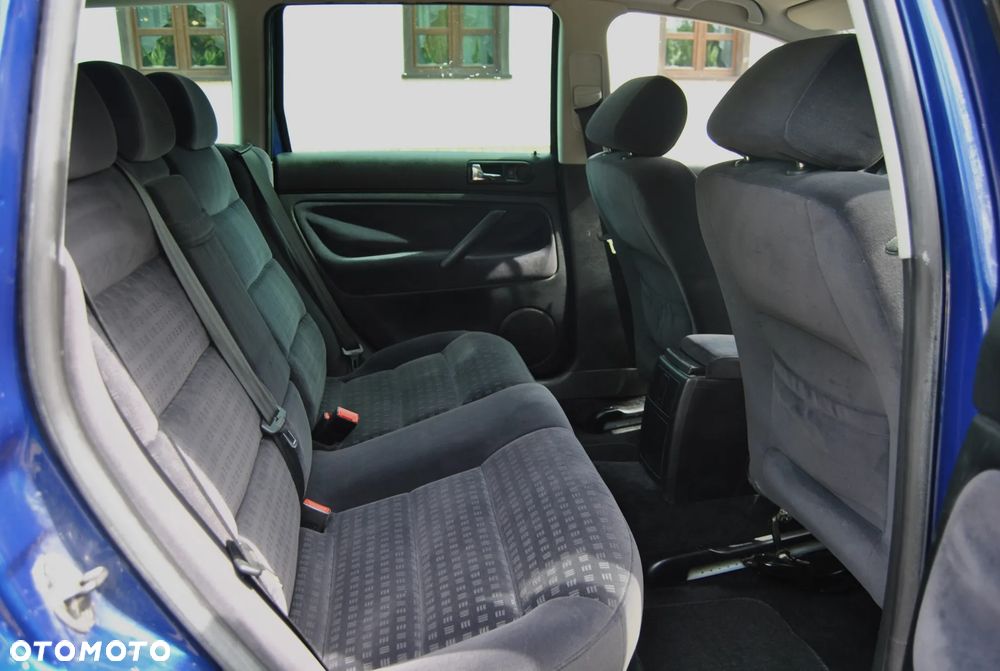 Volkswagen Passat Variant 1.6 Comfortline - 8