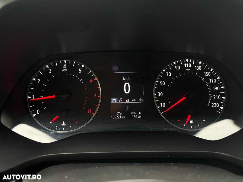 Renault Captur MHEV 140 Techno - 16