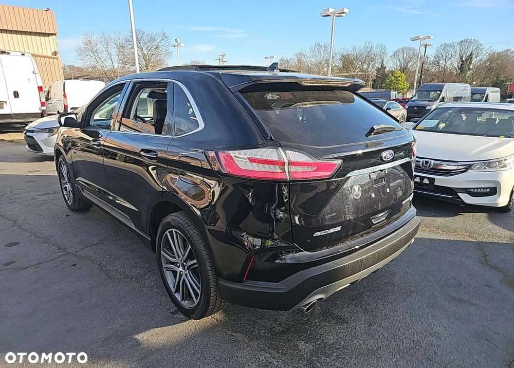 Ford Edge - 2