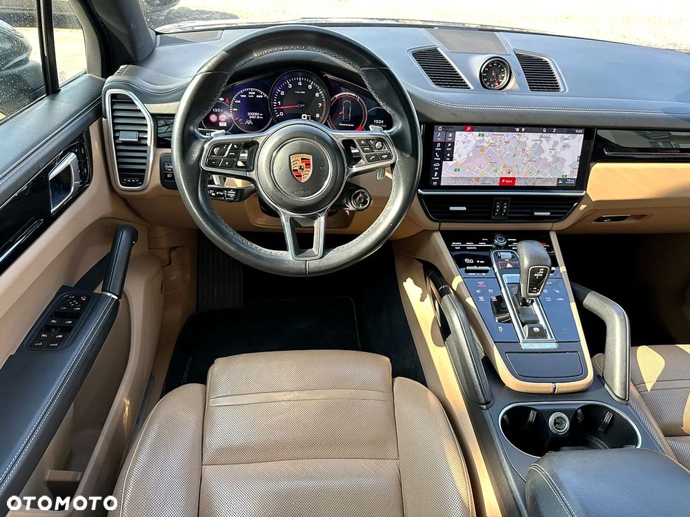 Porsche Cayenne - 10