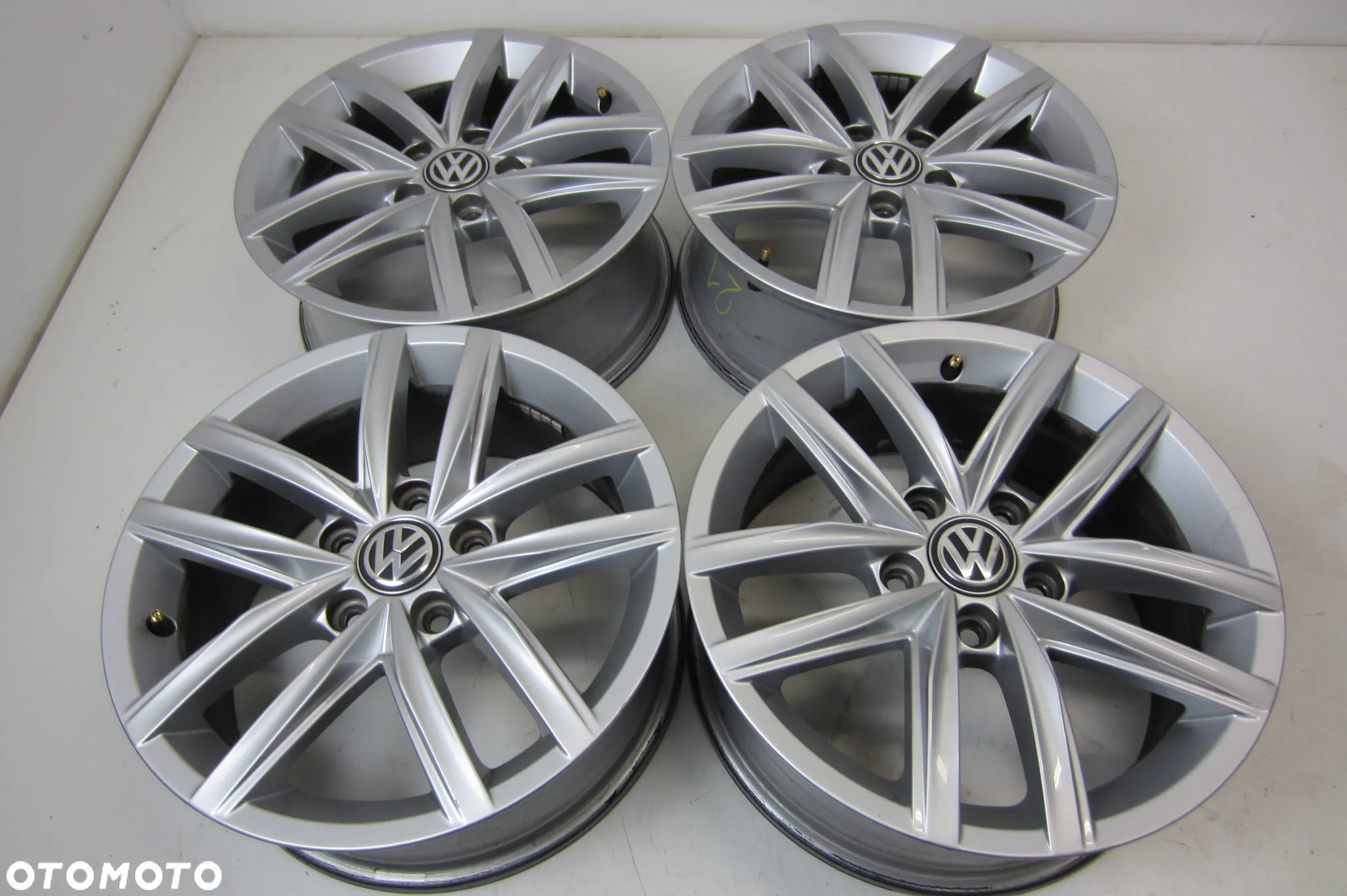 FELGI ALUMINIOWE 16 SEAT SKODA OCTAVIA III VW T4 TOURAN TIGUAN T-ROC GOLF PASSAT T4 SHARAN SCIROCCO T-ROC  EOS ET46 - 4